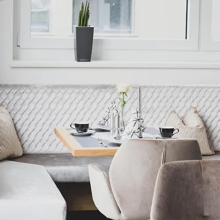 Boutique Edelmanns * Kematen en Tyrol